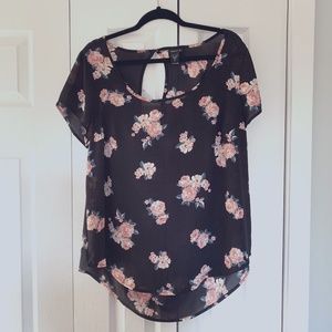 Floral short-sleeve top